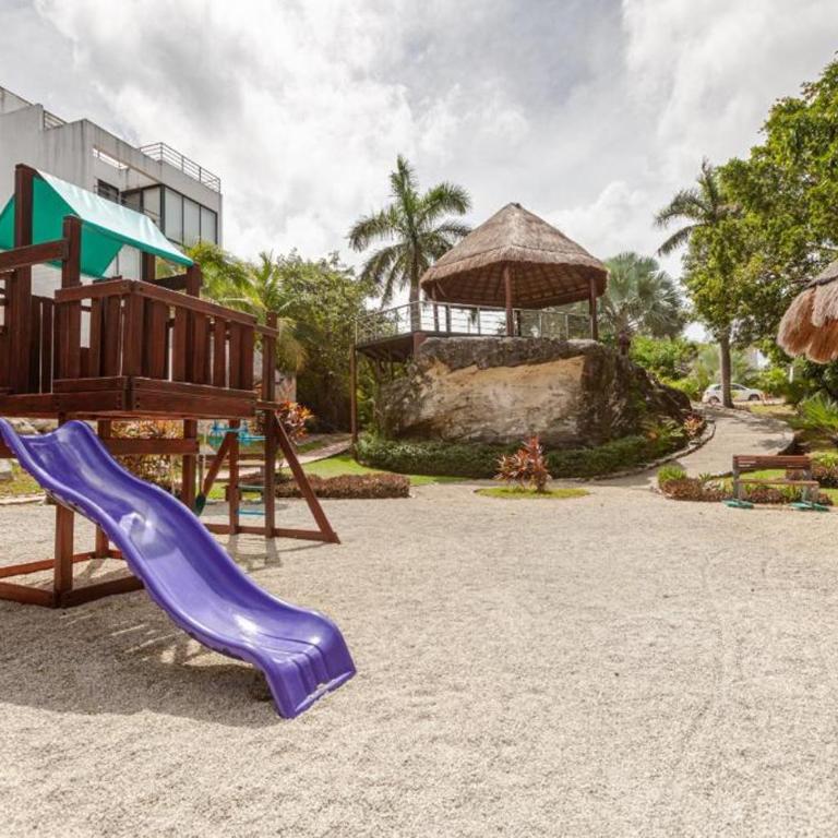 Luxury Puerto Morelos Cancun Home - 3 Double Rooms - Three-Bedroom Apartment - 24