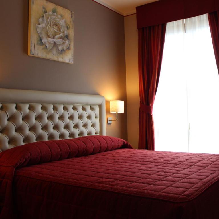 Hotel Adler - Camera Matrimoniale/Doppia con Letti Singoli con Balcone e Vista Lago - 1