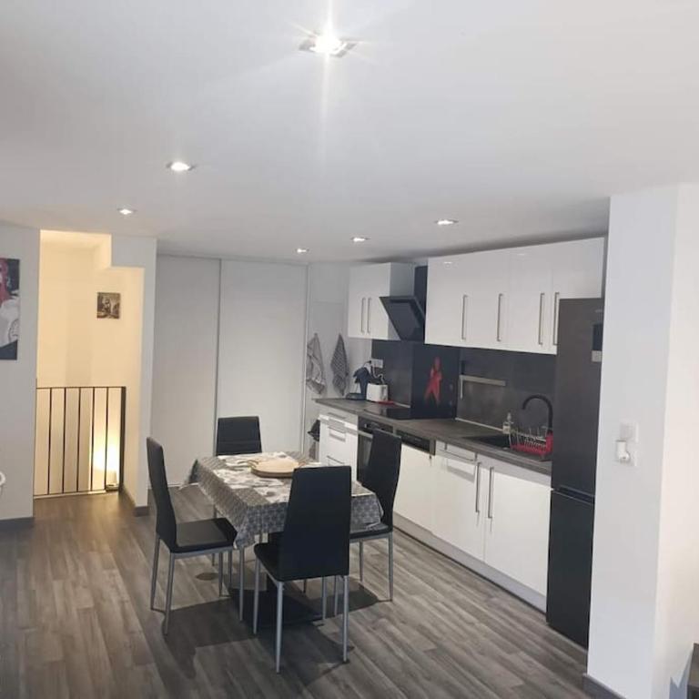 Appartement 56m2 climatisé accès direct plage et piscine - Apartamento de 1 dormitorio - 3