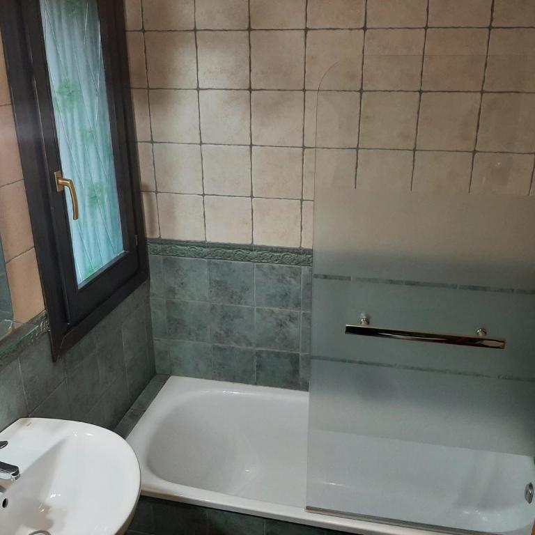 L'Artiga - Two-Bedroom Apartment - 13