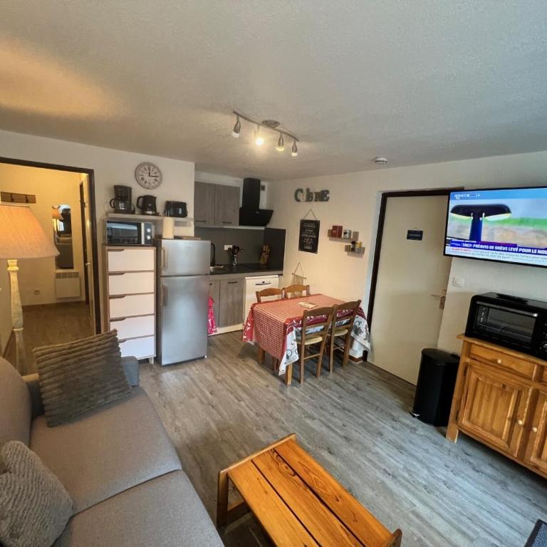 Appt T2 4 pers Saint Lary centre Village Parking - Appartamento con 1 Camera da Letto - 2