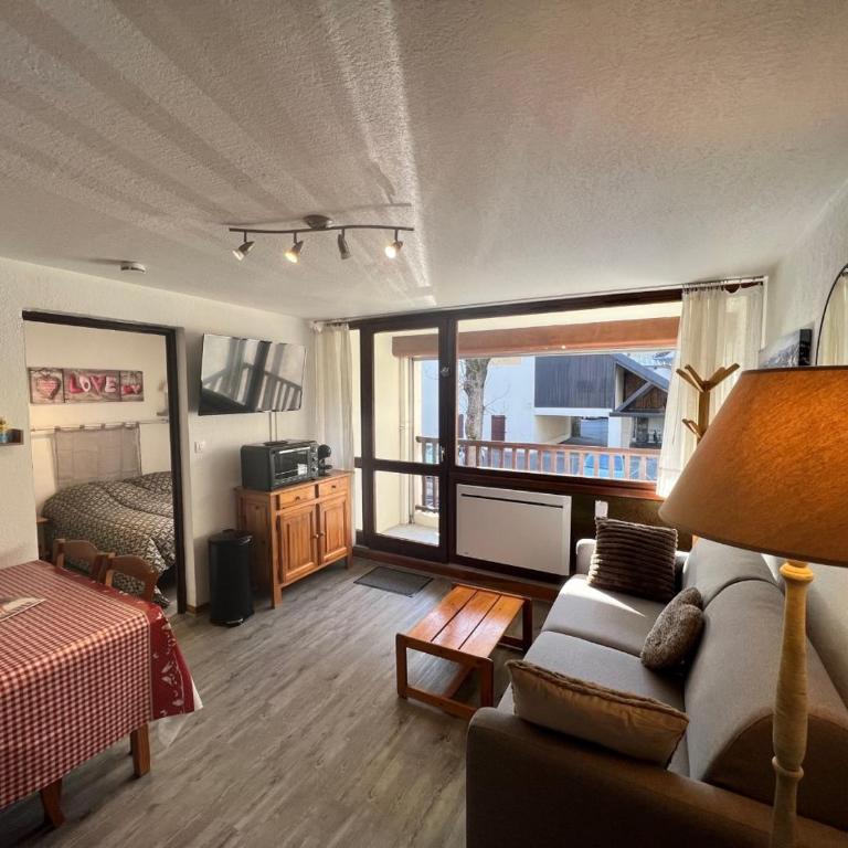 Appt T2 4 pers Saint Lary centre Village Parking - Appartamento con 1 Camera da Letto - 4