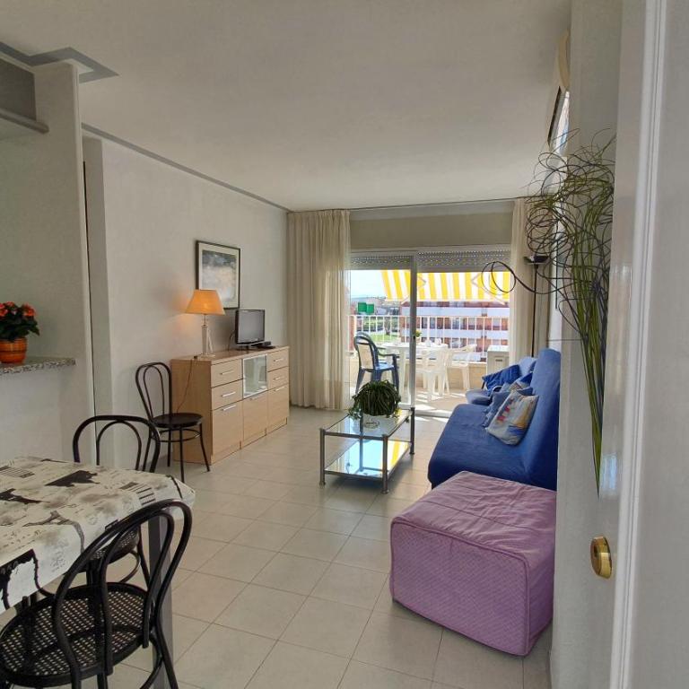 Blaumar B38 - Two-Bedroom Apartment - 7