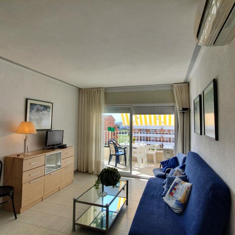 Blaumar B38 - Two-Bedroom Apartment - 10