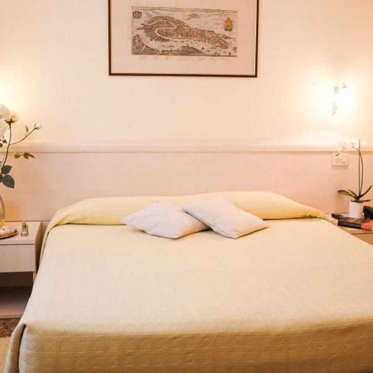 Hotel Santa Lucia - Standard Double Room - 8
