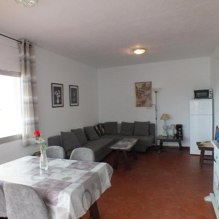 Apartamento para 6 - Terraza - Cerca de Playa y Comercios - ES-204-7 - Apartment - 11