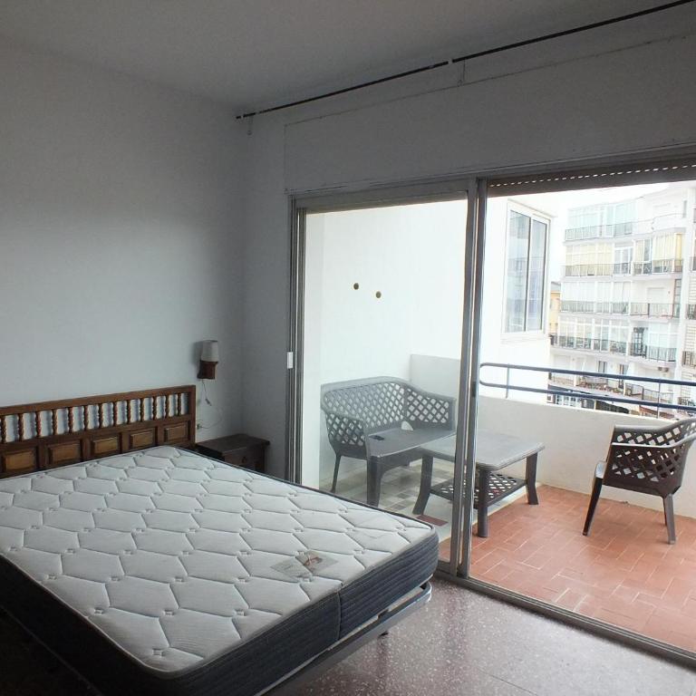Apartamento para 6 - Terraza - Cerca de Playa y Comercios - ES-204-7 - Apartment - 17