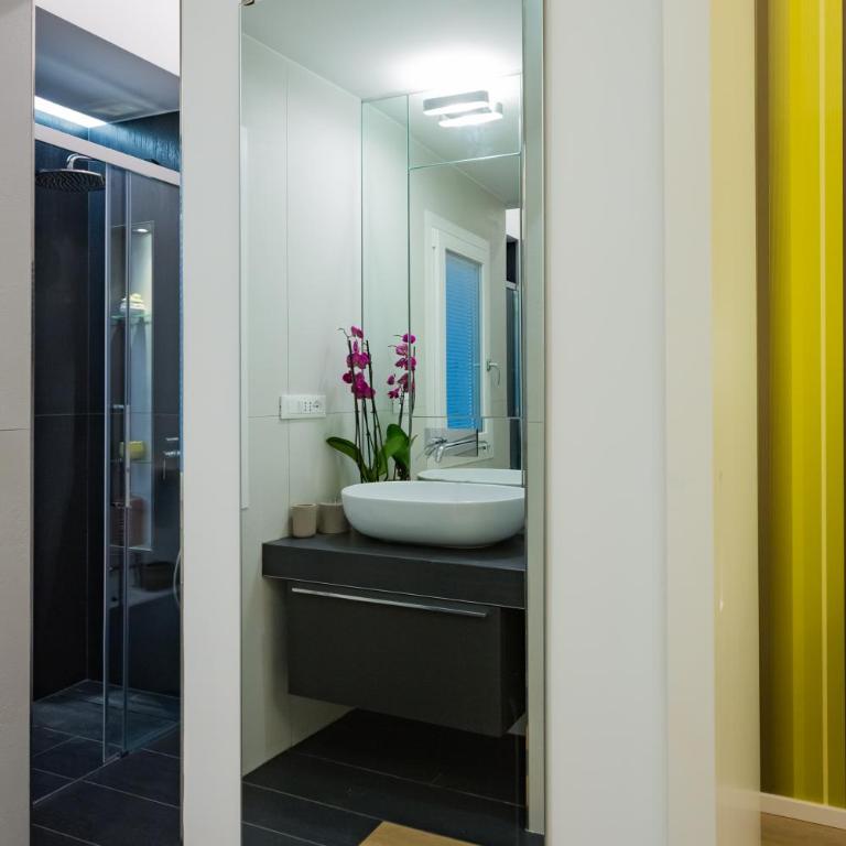 Chic, stylish and quiet at the Spanish Steps - Appartamento Superior - 22