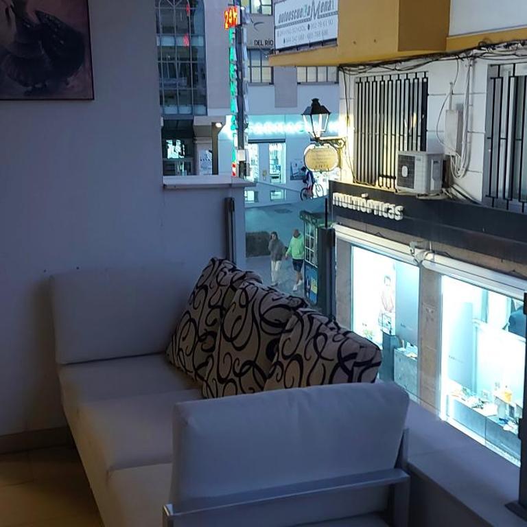 Modern Apartment in the center of San Pedro de Alcantara, Marbella - Two-Bedroom Apartment with City View - 23