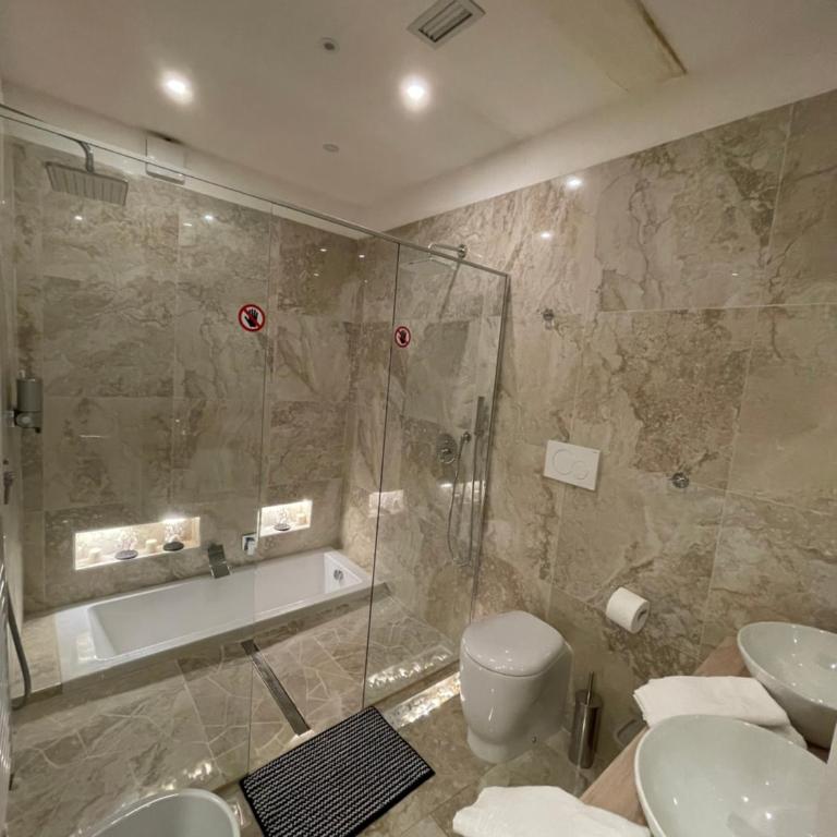Luxury 2 al duomo di parma - Appartamento con 1 Camera da Letto - 2
