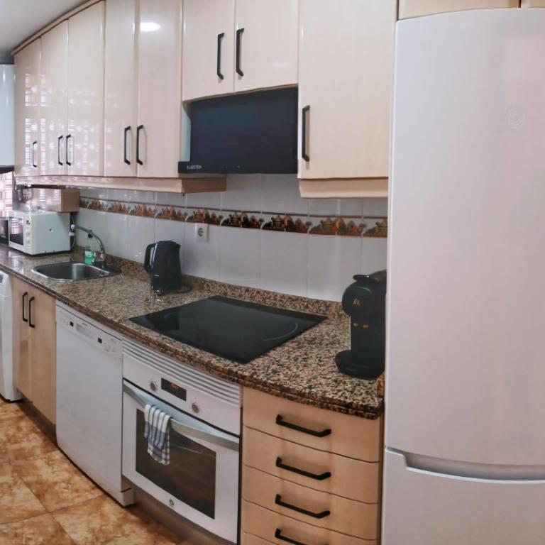California Suite - All-day Sunny 2-Bedroom Apartment - Apartamento de 2 dormitorios - 22