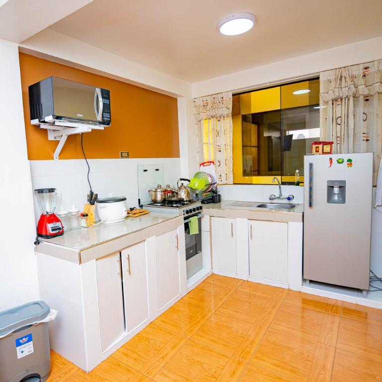 Departamentos KIRI para familias o empresas que viajan en grupo cerca al Aeropuerto Juliaca, con agua caliente - Apartment with Terrace - 10