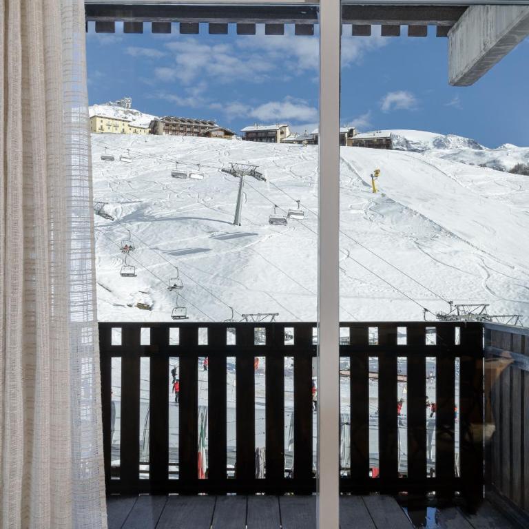 HelloCHALET - The View - Ski to door with Matterhorn view - Appartamento con Terrazza - 11