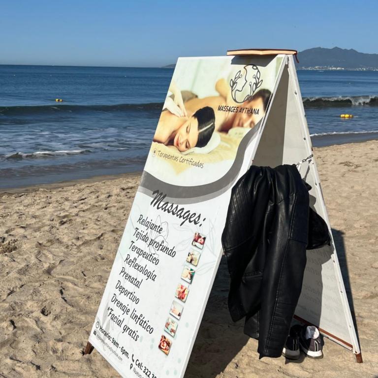 Beachfront 2 bedroom Condo in Playa Royale Resort, Nuevo Vallarta - Apartamento de 2 dormitorios - 94