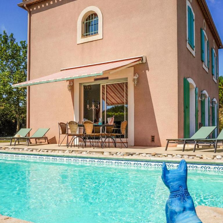 Awesome Home In Carcassonne - Maison de Vacances 4 Chambres - 1