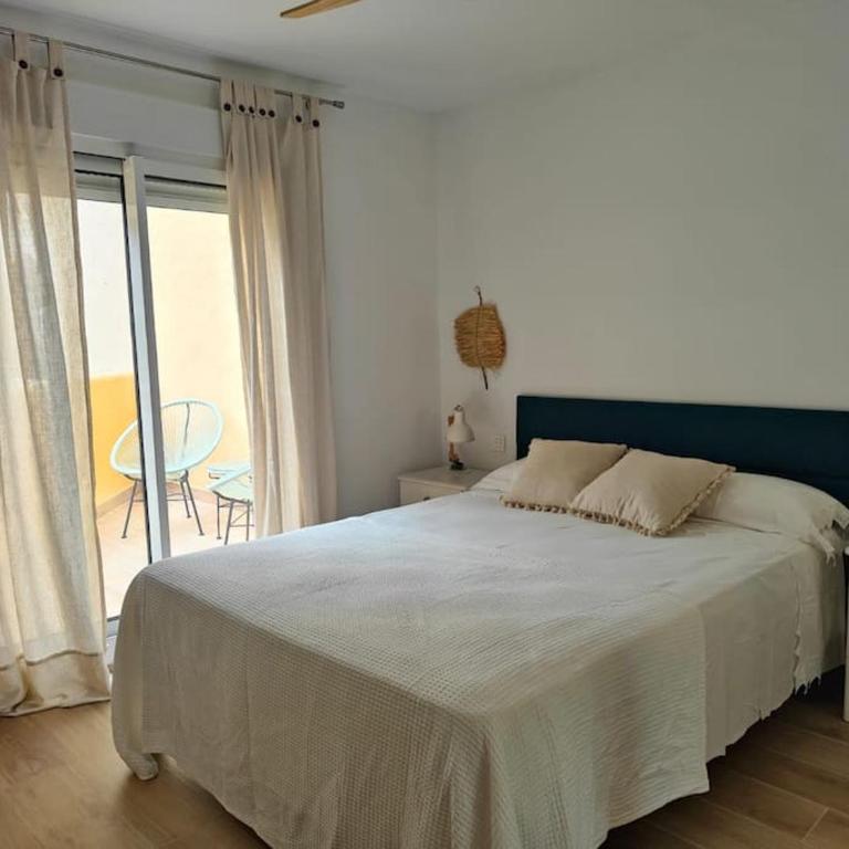 Apartamento reformado en Urb. Jardines de Zahara - Apartamento de 2 dormitorios - 9