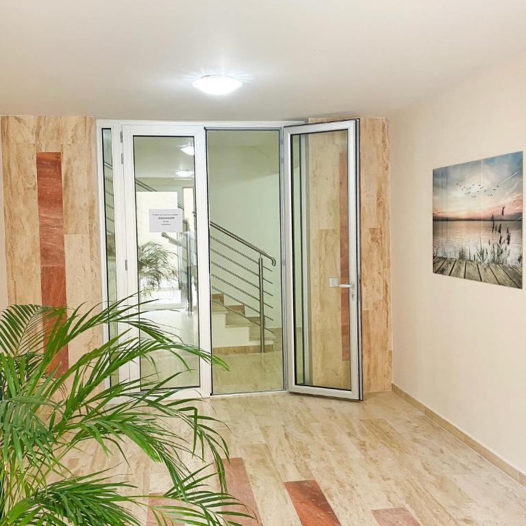 Sunny apartment - One-Bedroom Apartment - 16