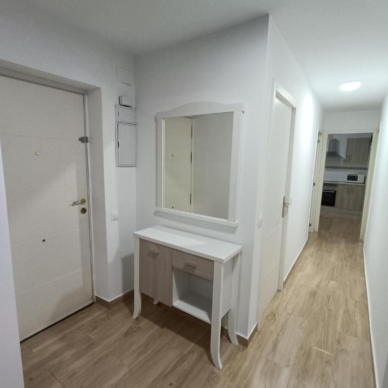 Piso Avenida junto a la Playa - Apartamento de 3 dormitorios - 4