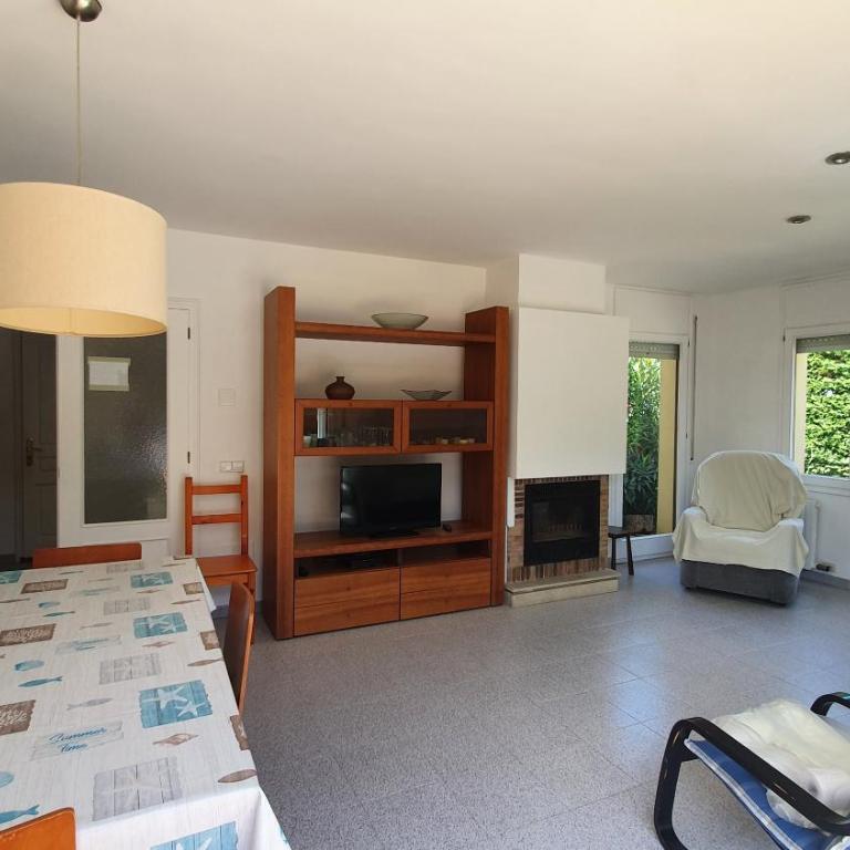 Villa Pals Carles Piscina - Casa de 3 dormitorios - 17