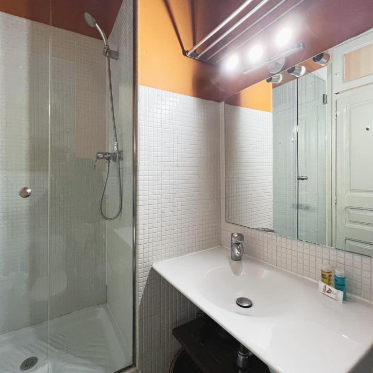 Stay U-nique Apartments Borbó II - Three-Bedroom Apartment - 9