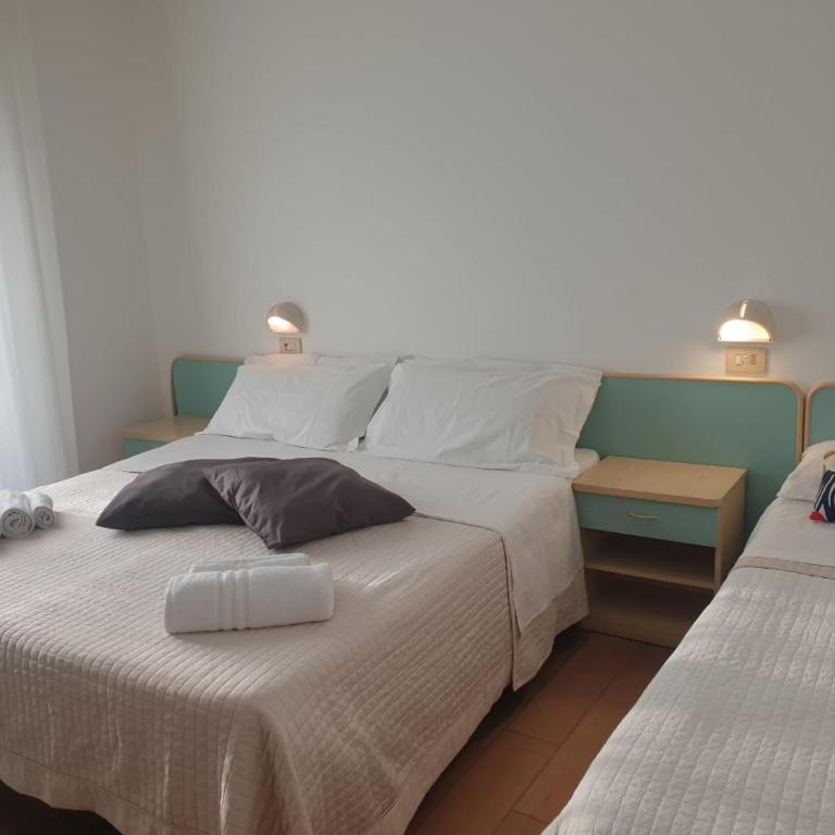 Hotel Bianca Vela - Camera Tripla Comfort - 1
