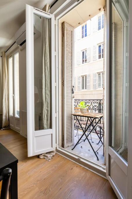 IMHOST - Appartement luxueux climatisé -Marseille -Le Panier - Appartement 2 Chambres - 24