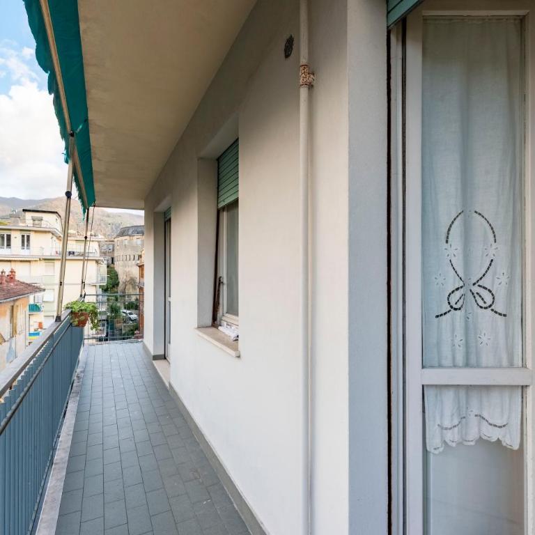 JOIVY Stylish flat with balcony near Rapallo Castle - Appartamento con 1 Camera da Letto - 13