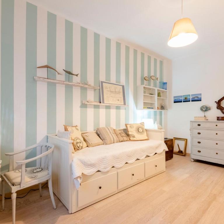 JOIVY Stylish flat with balcony near Rapallo Castle - Appartamento con 1 Camera da Letto - 3