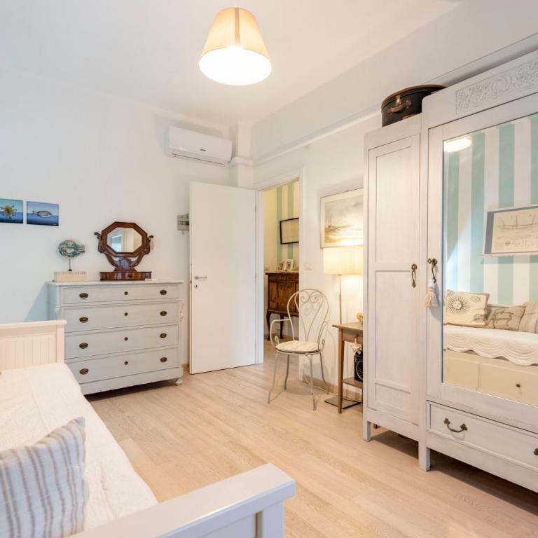 JOIVY Stylish flat with balcony near Rapallo Castle - Appartamento con 1 Camera da Letto - 17
