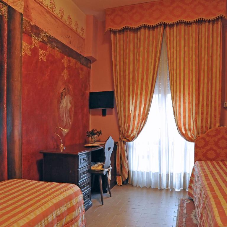 Residenza Cantagalli - Twin Room with Private External Bathroom - 1