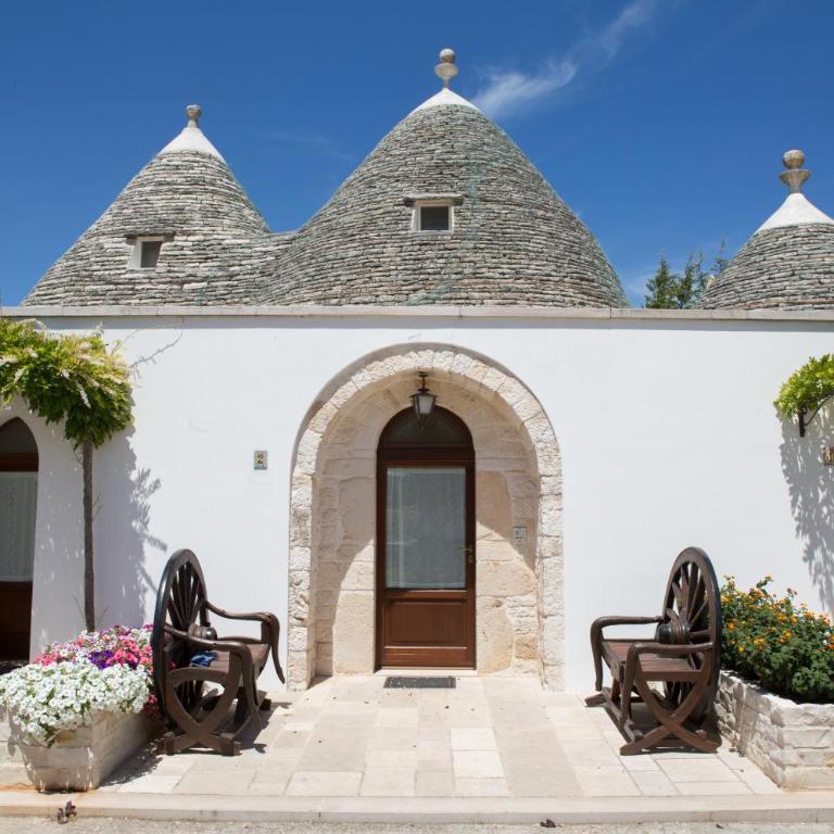 Bed and Breakfast Trulli San Leonardo - Camera Quadrupla con Bagno Privato - 1