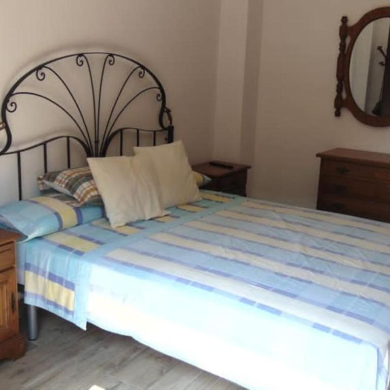 ¡Alojamiento a 100m de la playa en Moraira! - Three-Bedroom Apartment - 12