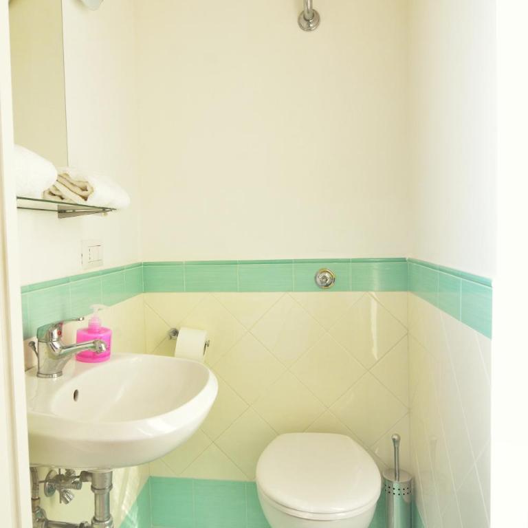 Lemon Flats Sorrento - Classic Apartment with Sea View - 15
