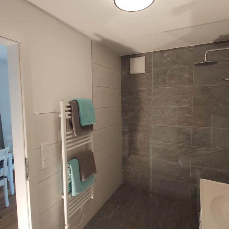 SCHWEIZER Hof - Doppelzimmer mit eigenem Bad - 3
