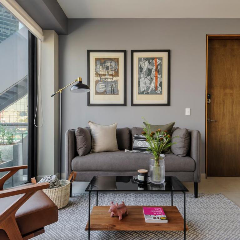 Alcazar Apartments - Apartment with Balcony - 19