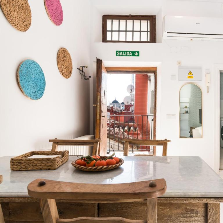 Historic penthouse Plaza Mayor in Madrid - One-Bedroom Apartment - 30