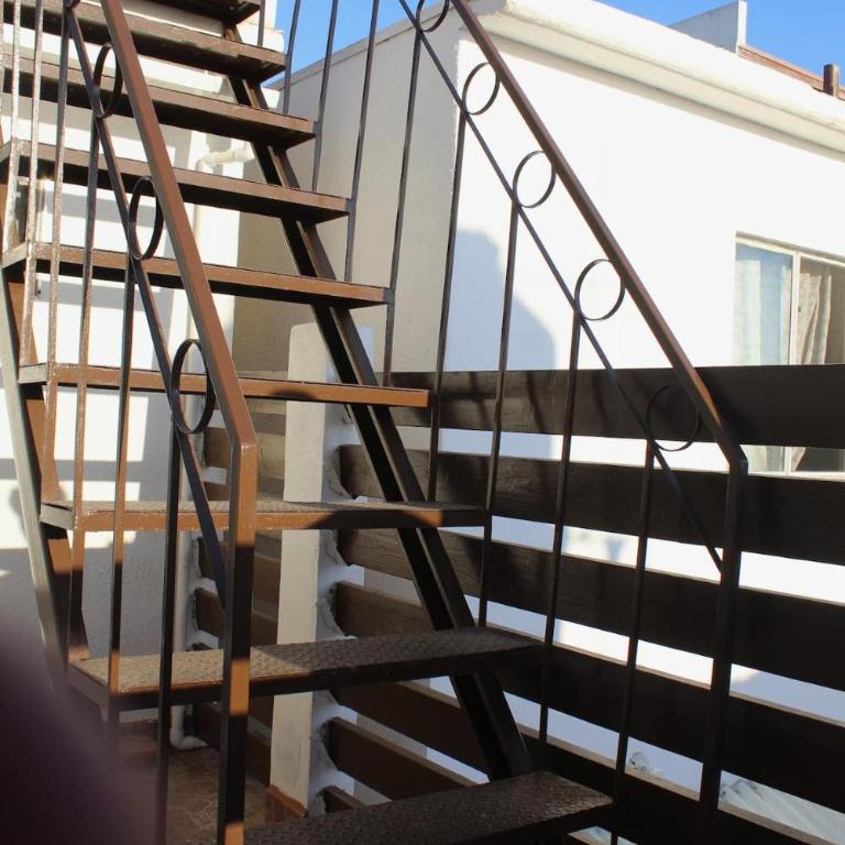 Spacious Rooftop House w/ King Bed - Three-Bedroom House - 17