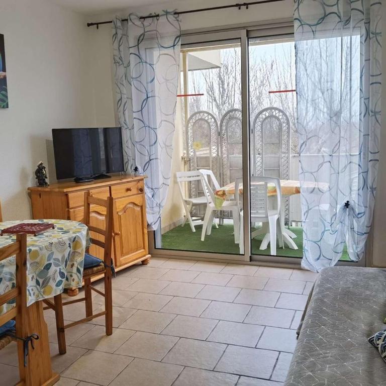 Charmant appartement T2 cabine, proche plage, commerces, parking privé, terrasse sud-est, 5 pers - FR-1-326-582 - Appartement (5 Adultes) - 1