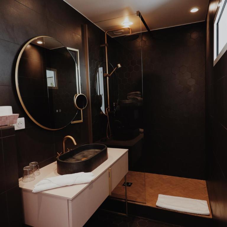 Le Rose Thé - Chambre Double avec Jacuzzi et Terrasse Privée - 13