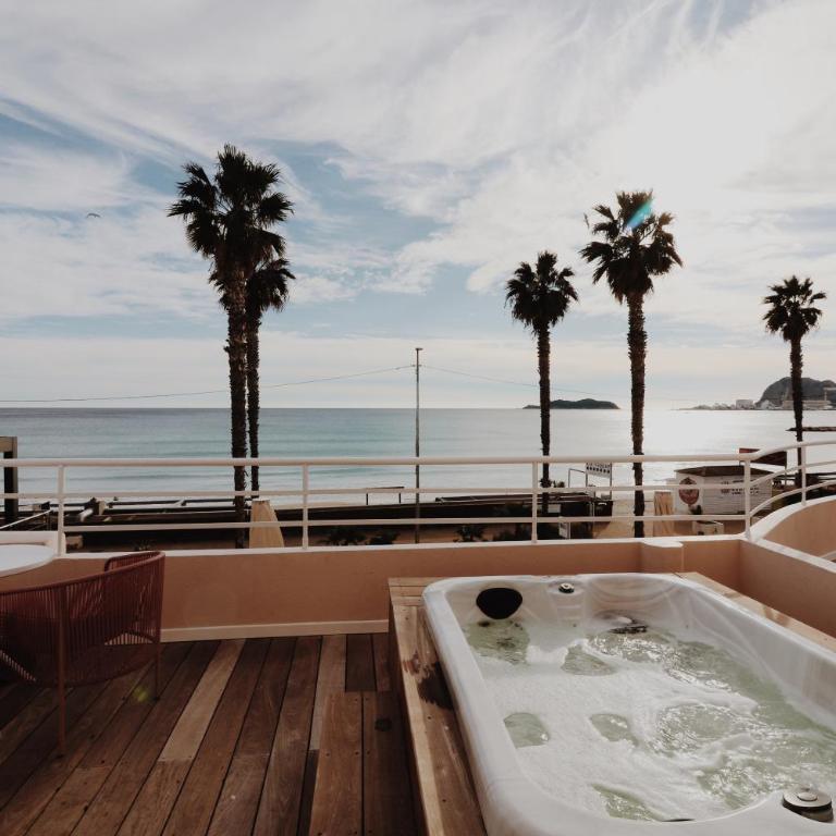 Le Rose Thé - Chambre Double avec Jacuzzi et Terrasse Privée - 24