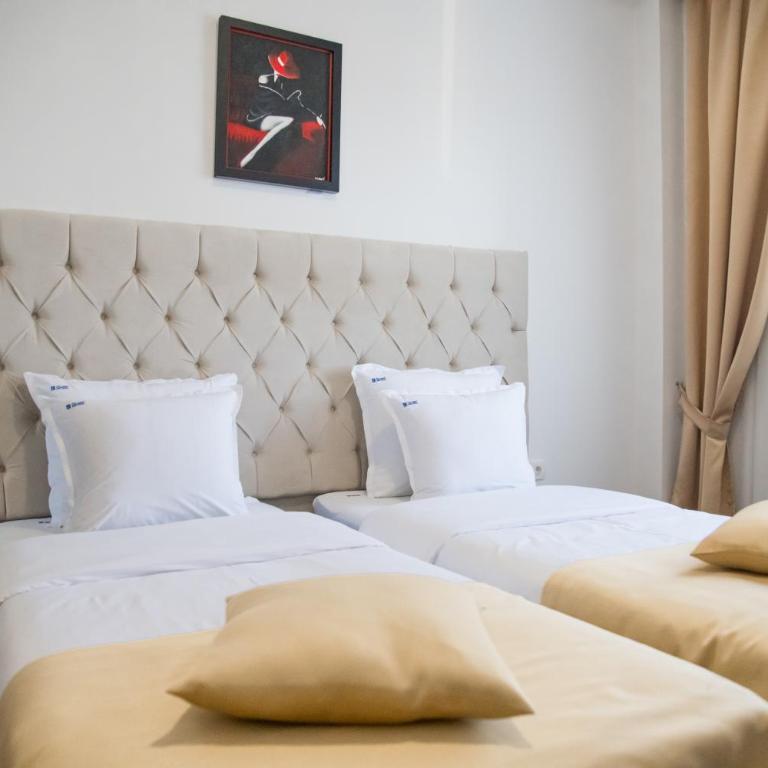 Motel Celebic - Standard Twin Room with Mountain View - 4