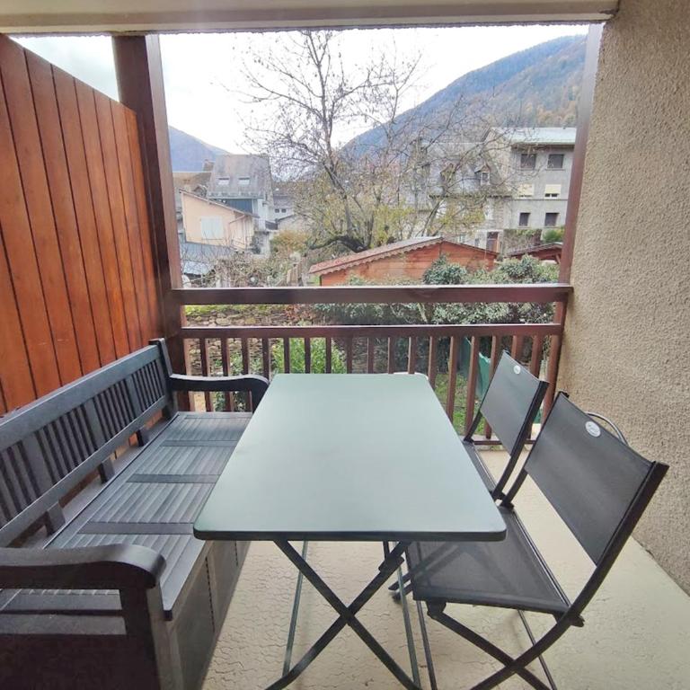 Le cerf charmant, T2, Luchon, wifi, balcon, ascenseur, 4 personnes - One-Bedroom Apartment - 8