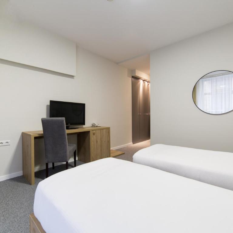 Hotel Sahat - Superior Dvokrevetna Soba sa Bračnim Krevetom/Zasebnim Krevetima - 2