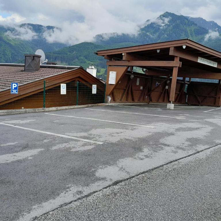 Chalet an der Piste - Penthouse-Apartment - 28