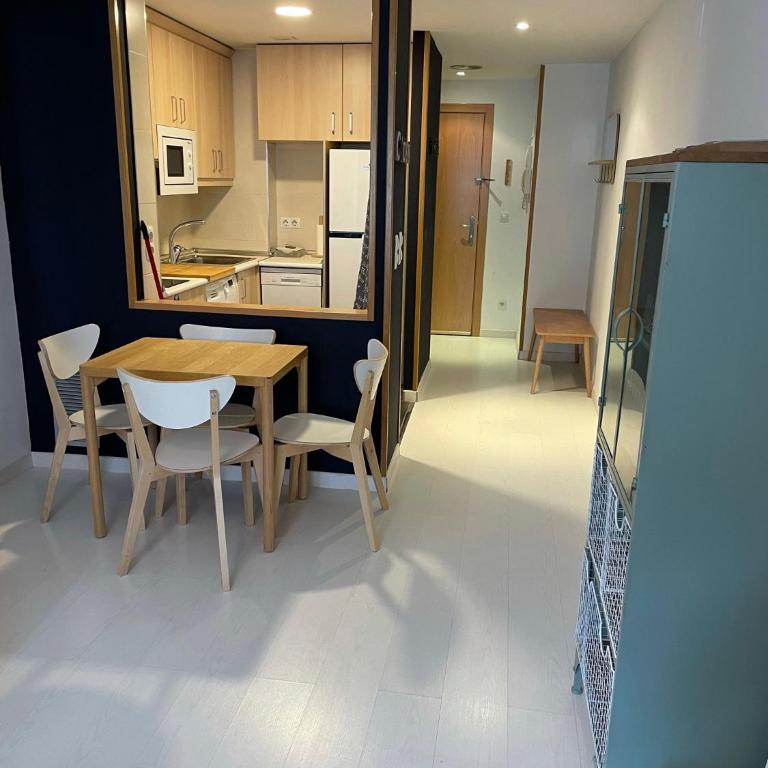 Precioso apartamento exterior en Zaragoza centro. - Apartamento de 1 dormitorio - 28