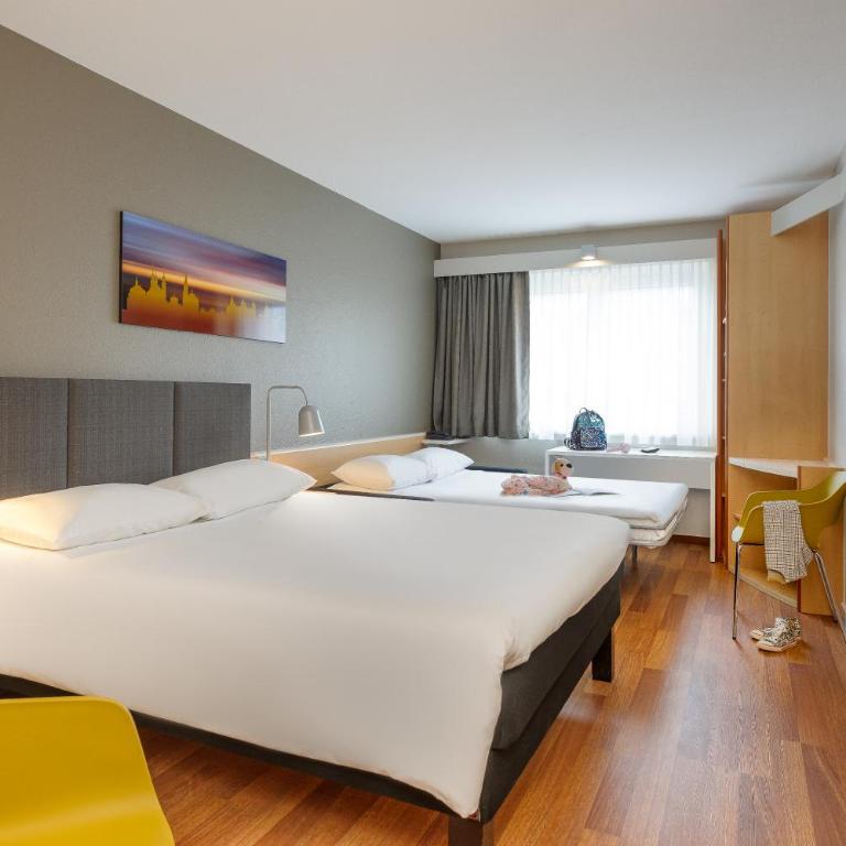 ibis Hotel Würzburg City - Standard Doppelzimmer mit Sofa - 7