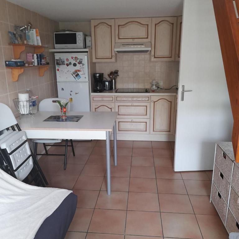 Maisonnette à deux pas de la plage dans résidence calme - Casa con 2 Camere da Letto - 3
