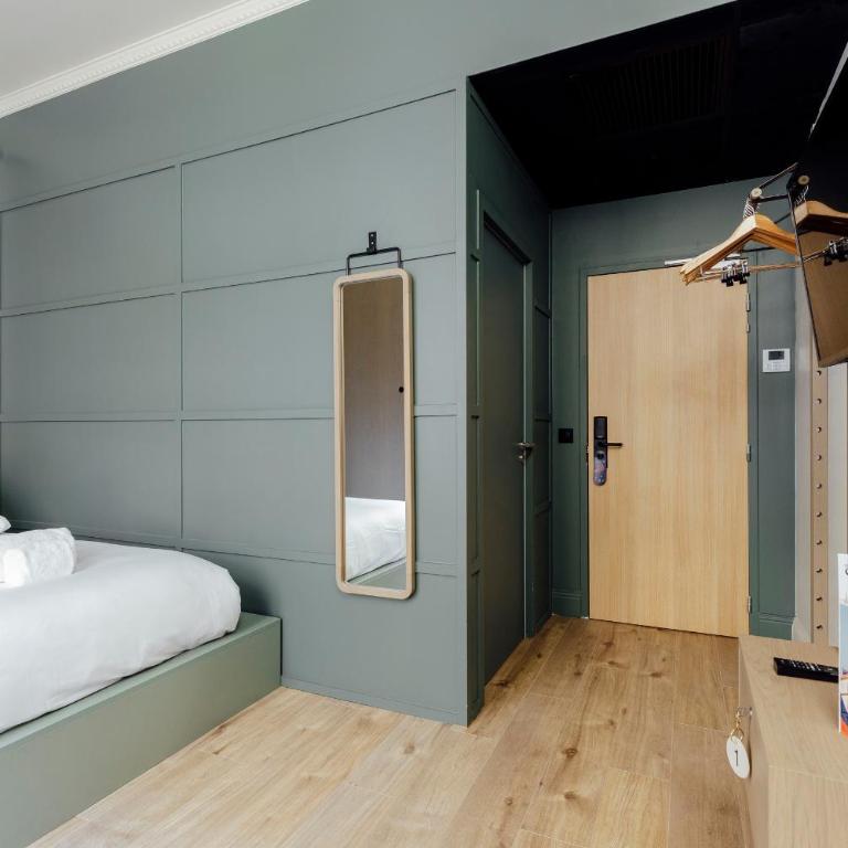 Hôtel Préfecture - 100m de l'Opéra - Encore Mieux - Chambre Familiale - 16