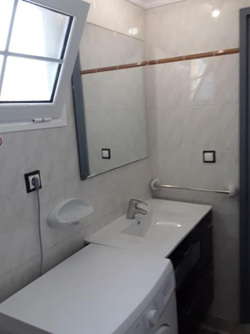 Très BEAU BUNGALOW,JARDIN TROPICAL, RENOVATION ETE 2020 - Casa con 1 dormitorio - 52