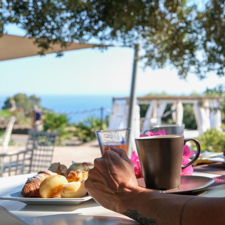 Dammusi Al-Qubba Wellness & Resort - Camera Matrimoniale con Vista Mare - 4